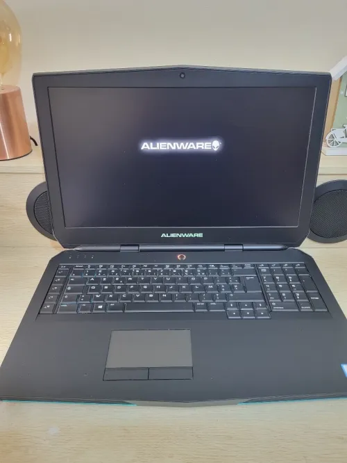 GAMING DELL Alienware 17 | CORE i7-6700HQ | NVIDIA GTX GeForce 980M 8GB | 16GB RAM | 1TB SSD