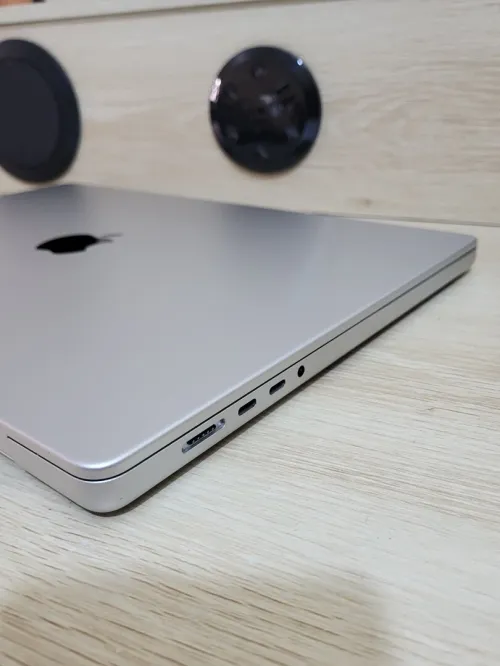 MacBook Pro M1 Max 2021 | 16'' CPU 10 GPU 24 | 32GB RAM | 1TB SSD | CYCLES 79