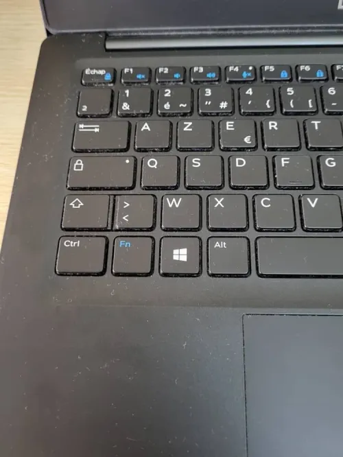 DELL LATITUDE 7390 12.9 | INTEL 7EME GEN CORE I5 7300U | 8GB RAM | 256GB SSD 