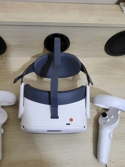 Casque Neo 3 Lunettes VR tout-en-un Jeu de réalité virtuelle qualité d'image 4K UHD Sans fil 256GB