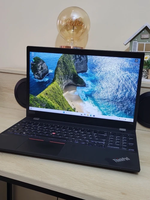 ThinkPad P15s GEN 2 | i7-1165G7 | NVIDIA QUADRO T500 4GB | 16GB RAM | 512GB NVMe SSD | WORKSTATION