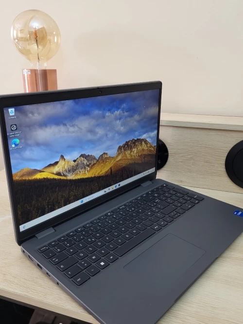 DELL LATITUDE 3540 2024 15.6 FHD | INTEL 13EME GENERATION CORE I5 1345U | 16GB RAM | 512GB NVMe SSD