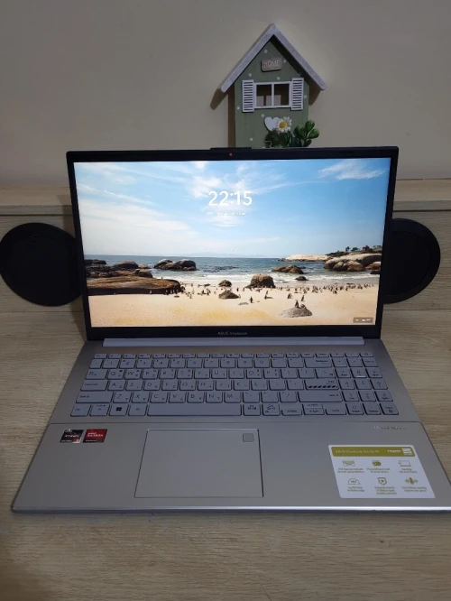 ASUS VivoBook Go 15 15.6 FHD | RYZEN 5 7520U | 16GB RAM | 512GB NVMe SSD | AMD RADEON GRAPHICS