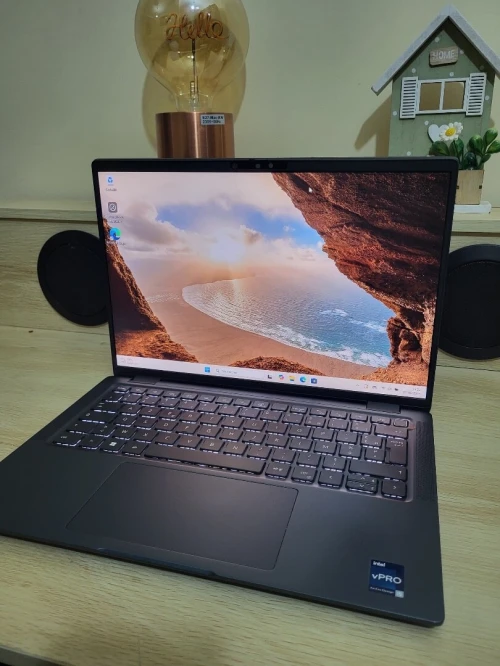 DELL LATITUDE 7440 ULTRA LEGER | INTEL Evo vPRO CORE i5 1345U | 1TB NVME SSD | 16GB RAM