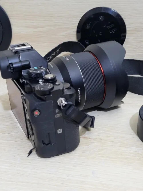 Sony Alpha 7S Hybride Plein Format Ultra vidéo 4K + Objectif Samyang AF 14mm F2.8 Full Frame