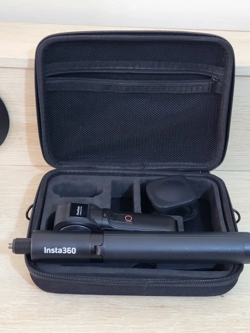 Insta360 One RS 1-inch 360 Edition - Caméra 360 VIDEO UHD 6K avec Deux capteurs 1 Pouce, co-conçue avec Leica, Photo 21MP, stabilisation FlowState, Faible luminosité de qualité, résistante à l'eau