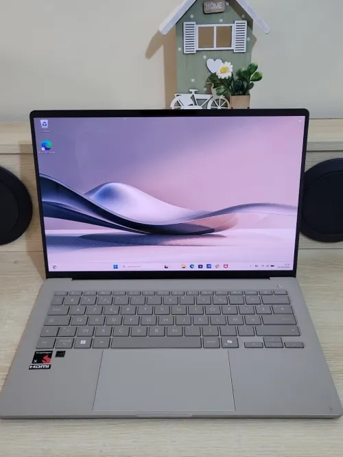 Asus ZenBook A14 14" OLED Full HD+ | Snapdragon X X1-26-100 | 16GB RAM | 512GB NVMe SSD | Qualcomm Adreno x1-45 GPU