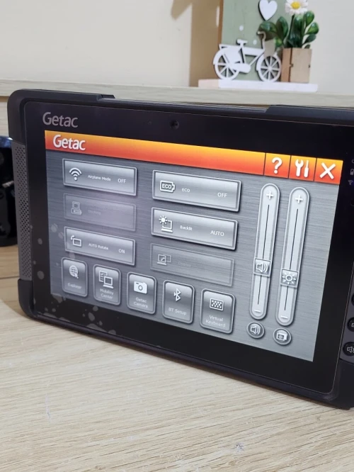 Tablette Getac TACTILE durcie étanche | INTEL ATOM X7 Z8700 @1.6GHz | 128 SSD | 4GB RAM | Win 10 Pro