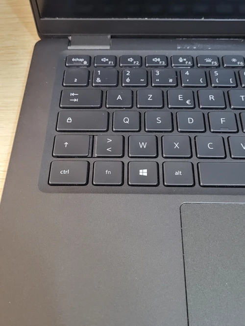 DELL LATITUDE 7410 14'' FHD | INTEL CORE i5-10310U | 8GB RAM | 256GB NVMe SSD | INTEL UHD GRAPHICS