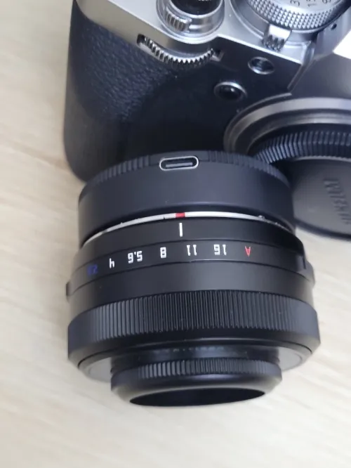 Fujifilm X-T4 sans miroir | 26Mpx | APS-C | 4K/UHD 60 pi/s | + OBLECTIF  TTARTISAN 27mm f/2.8 X AF