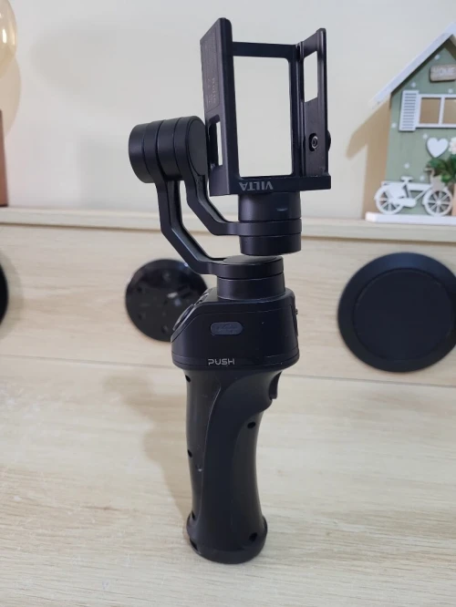 Freevision VILTA Mobile 3-Axis Gimbal stabilisateur pour Smartphones et Caméra d'action