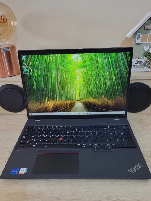 Thinkpad T16 GEN 2 16'' FHD | CORE i7 1355U | 32GB RAM | 1TB NVMe SSD | INTEL IRIS XE GRAPHICS