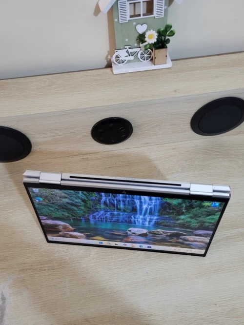 HP EliteBook X360 1030 G8 TACTILE 2-En-1 | CORE i7-1165G7 | 16GB RAM | 512GB NVME SSD | 4G LTE