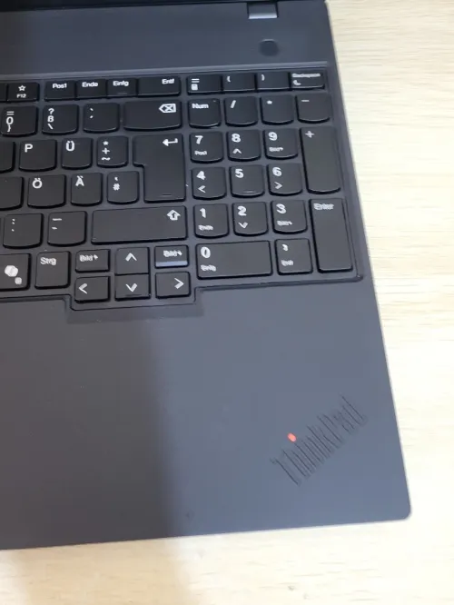 LENOVO THINKPAD P16s GEN 4 | AMD RYZEN AI 9 HX PRO 350 w | 96GB RAM | 2TB NVME | AMD RADEON 890M 8GB | WORKSTATION | ANNÉE 2026