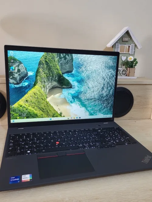 Thinkpad T16 GEN 2 16'' FHD | CORE i7 1355U | 32GB RAM | 1TB NVMe SSD | INTEL IRIS XE GRAPHICS