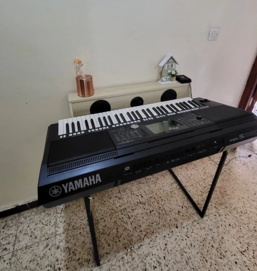Yamaha PSR-S950 - Clavier arrangeur 61 notes