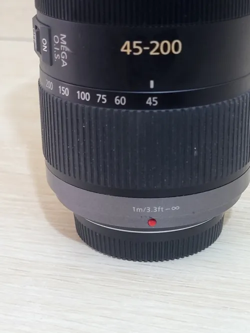Panasonic Lumix G Vario 45-200mm f/4-5.6 Mega OIS