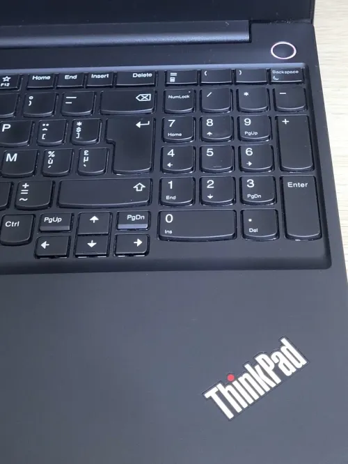 LENOVO THINKPAD E15 | CORE i7-10510U | AMD RADEON RX 640 2GB | 16GB RAM | 512GB NVMe SSD