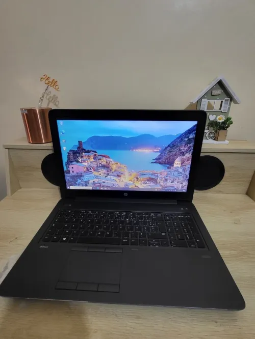 HP ZBook 15 G3 | CORE i7-6800HQ | 16GB RAM | 512GB NVMe SSD | NVIDIA Quadro M1000M 2GB | WORKSATION