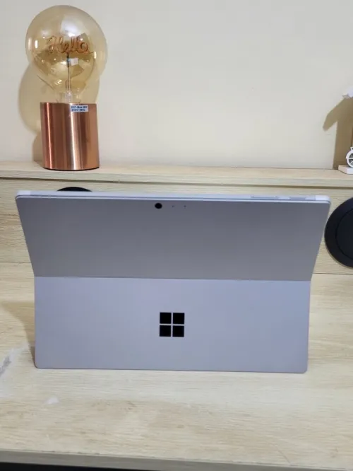 Microsoft Surface Pro 6 | CORE i7 8650U | 8GB RAM | 256GB SSD | INTEL UHD GRAPHICS