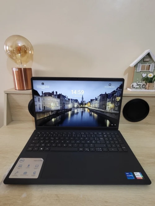 DELL INSPIRON 15 3511 15.6'' FHD | CORE i7 1165G7 | 16GB RAM | 512GB NVMe | INTEL IRIS XE GRAPHICS
