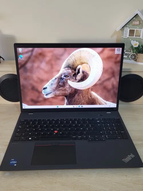 MacBook Pro M4 MAX 14'' 2024 | Puce M4 Max CPU 16 COEURS | GPU 40 COEURS | 64GB RAM | 1TB SSD | CYCLES 177