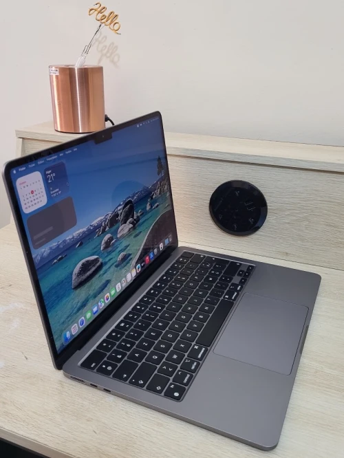 MacBook Air M2 2023 | PUCE M2 8 CPU | GPU 10 COEURS | 8GB RAM | 256GB SSD | CYCLES 67 | MDM BYPASSED