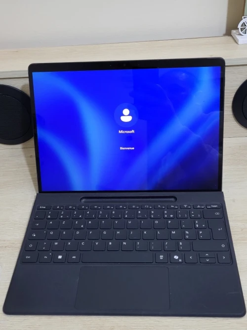 MICROSOFT SURFACE Pro 8 TACTILE - INTEL 11EME GEN i5-1135U - 8GB RAM - 512GB SSD - QHD 2880 x 1920