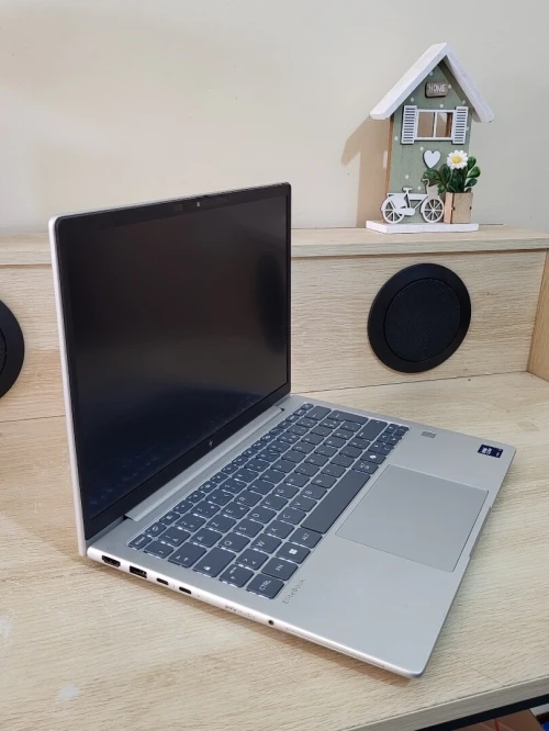 HP EliteBook 6 G1i 13'' NoteBook AI PC | INTEL CORE Ultra 5 225U | 32GB RAM | 256 NVMe |