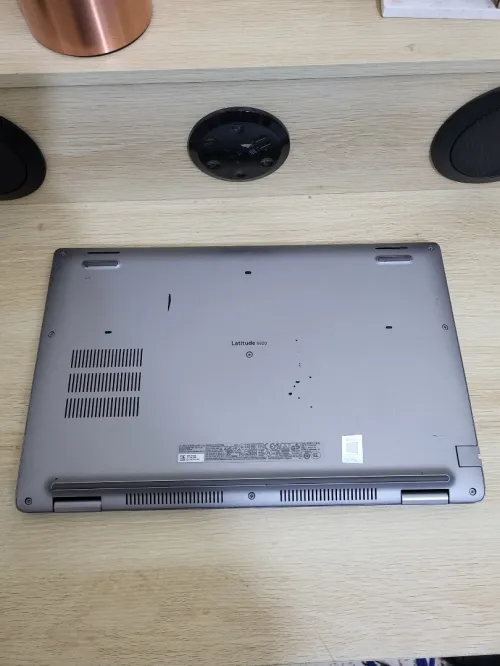 DELL LATITUDE 5520 | INTEL CORE i7 1165G7 | 16GB RAM | 256GB SSD | INTEL Iris Xe