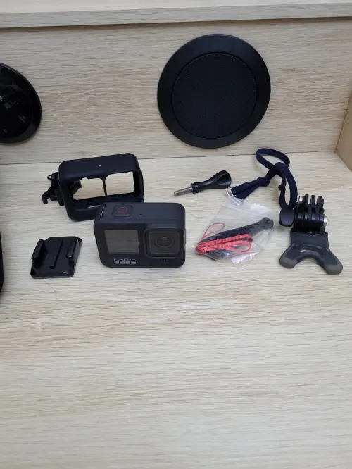 GoPro HERO 9 Black Caméra sportive étanche Vidéo 5K UHD - 23.6 MP HDR - HyperSmooth 5.0 -Ralenti 8x