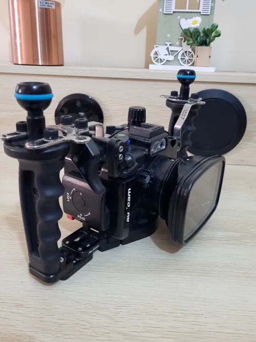 Caisson Sous-marin étanche Nauticam RX100 VII / 7 pack pro + Sony RX100 VII vidéos UHD 4K 30/24