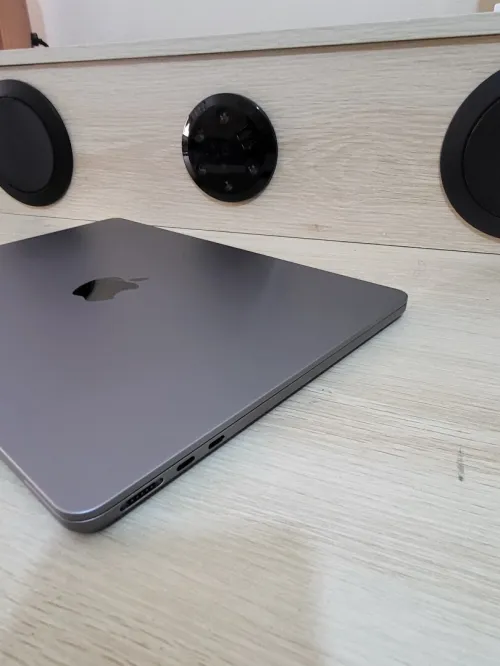 MacBook Air M2 2023 | PUCE M2 8 CPU | GPU 10 COEURS | 8GB RAM | 256GB SSD | CYCLES 67 | MDM BYPASSED
