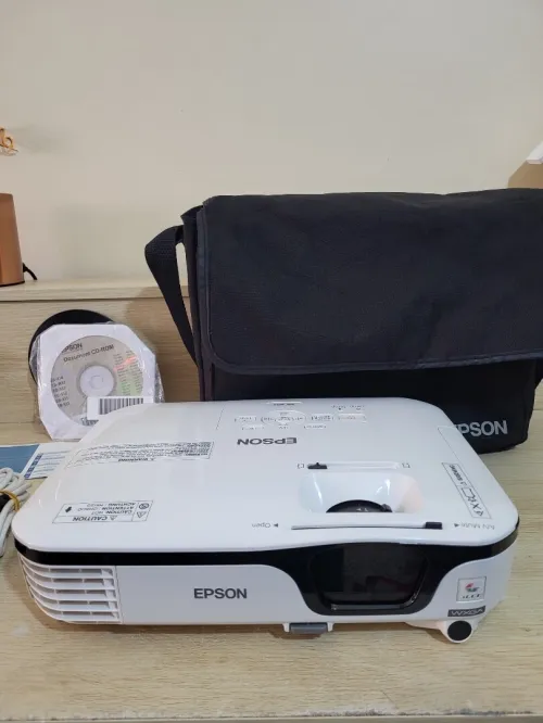 Epson EB-W12 Vidéoprojecteur professionnel WXGA LCD 16:10 1280x800 couleur de 2800 lumens