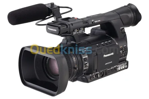 Caméscope Professionnel - PANASONIC AG-AC130AEJ poing Full HD (1920x1080) zoom 22x 