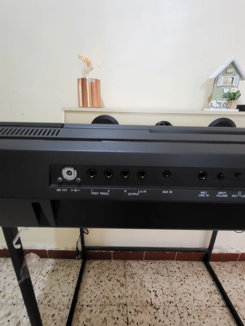Yamaha PSR-S950 - Clavier arrangeur 61 notes