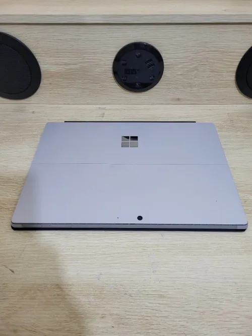 Surface Pro 7 + | i7 1165G7 | 32GB RAM | 1TB SSD | INTEL IRIS GRAPHICS