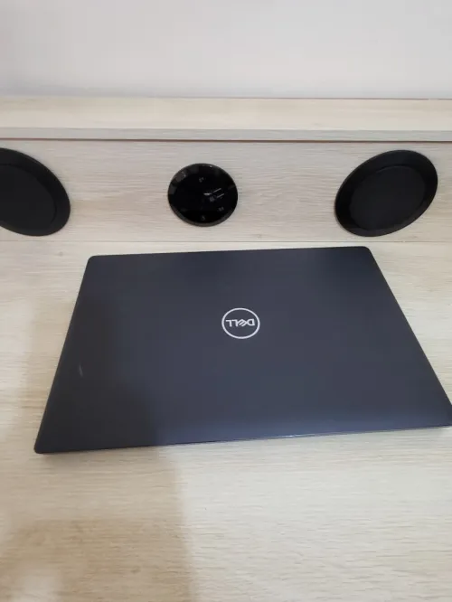 DELL LATITUDE 3520 15.6'' FHD | INTEL CORE i5 1135G7 | 8GB RAM | 256GB SSD | INTEL IRIS XE GRAPHICS