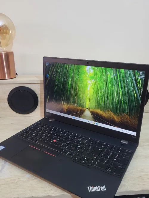 THINKPAD P53s 15.6 FHD | CORE i7 8565U | NVIDIA QUADRO P520 2GB | 8GB RAM | 256 NVME SSD