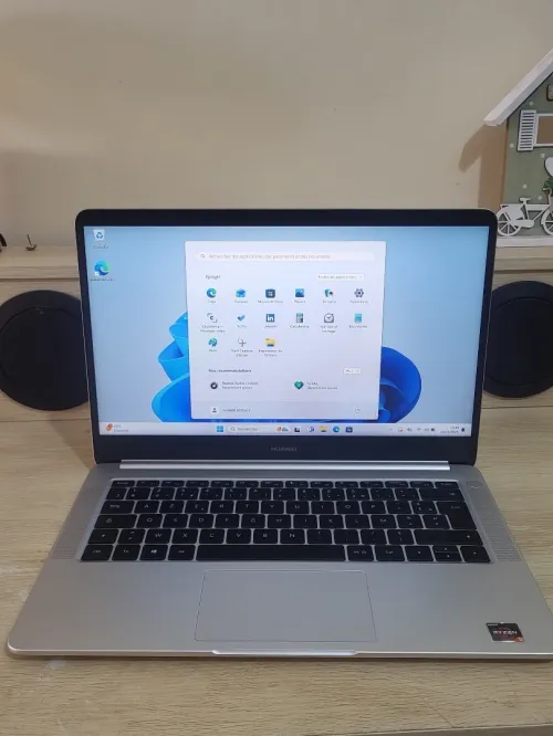 Huawei MateBook 14 POUCES FHD | Ryzen 5 2500U | 8GB RAM | 500GB SSD | Radeon VEGA 8 Mobile Graphics