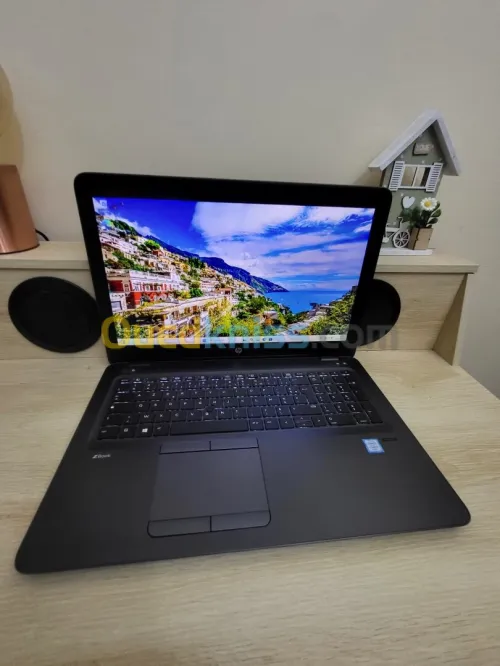 HP ZBook 15U G3 | CORE i7-6500U | 16GB RAM | 256GB NVMe SSD | WORKSATION