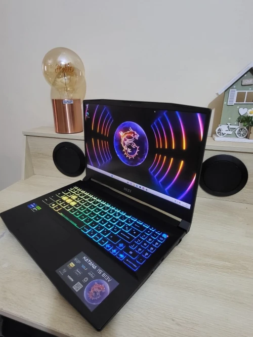 GAMING MSI KATANA 144 Hz | CORE i7-13620H | NVIDIA RTX 4050 6GB | 1TB NVMe SSD | 32GB RAM | Dragon Station