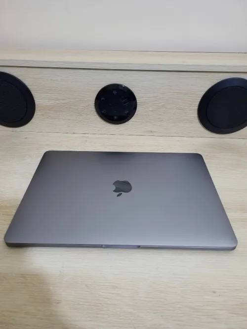 MacBook Pro M1 Gris Sideral | CPU M1 8C | 8GB RAM | 512GB SSD | COMPTAGE CYCLES 127 | MDM BYPASSED