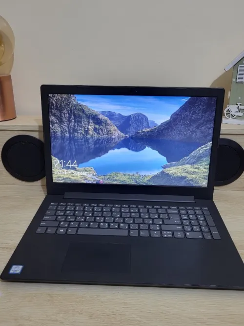 LENOVO IdeaPad 3 15.6'' FHD | INTEL CORE i3 6006U | 8GB RAM | 1To HDD | INTEL UHD GRAPHICS