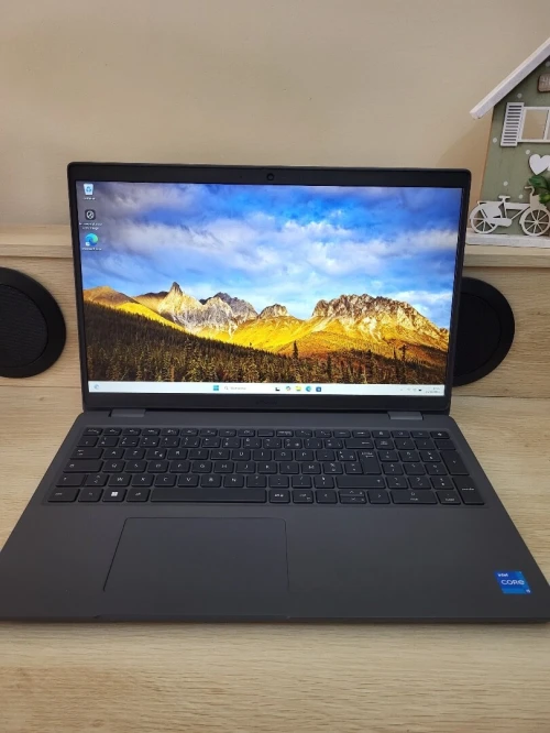 DELL LATITUDE 3540 2024 15.6 FHD | INTEL 13EME GENERATION CORE I5 1345U | 16GB RAM | 512GB NVMe SSD
