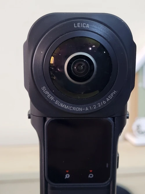 Insta360 One RS 1-inch 360 Edition - Caméra 360 VIDEO UHD 6K avec Deux capteurs 1 Pouce, co-conçue avec Leica, Photo 21MP, stabilisation FlowState, Faible luminosité de qualité, résistante à l'eau