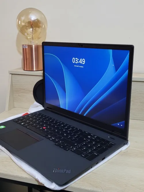 THINKPAD P16v | CORE ULTRA 7-155H | RTX 2000 ADA 8GB | 32GB RAM | 1TB NVMe SSD | Workstation
