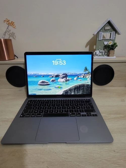 MacBook Air M1 2020 Gris Sideral - CPU M1 8C - 8GB RAM - 256GB SSD