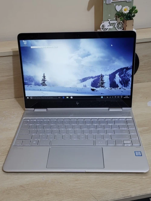 HP EliteBook x360 TACTILE 2-en-1 | INTEL CORE i7 7500U | 8GB RAM | 256GB NVME SSD