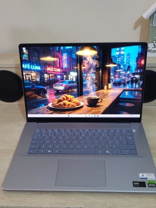 IA GAMING Dell Inspiron 2.5K 120Hz | CORE Ultra 7-155H | NVIDIA GeForce RTX 4060 8GB | 16GB RAM | 1To NVMe SSD | WORKSTATION